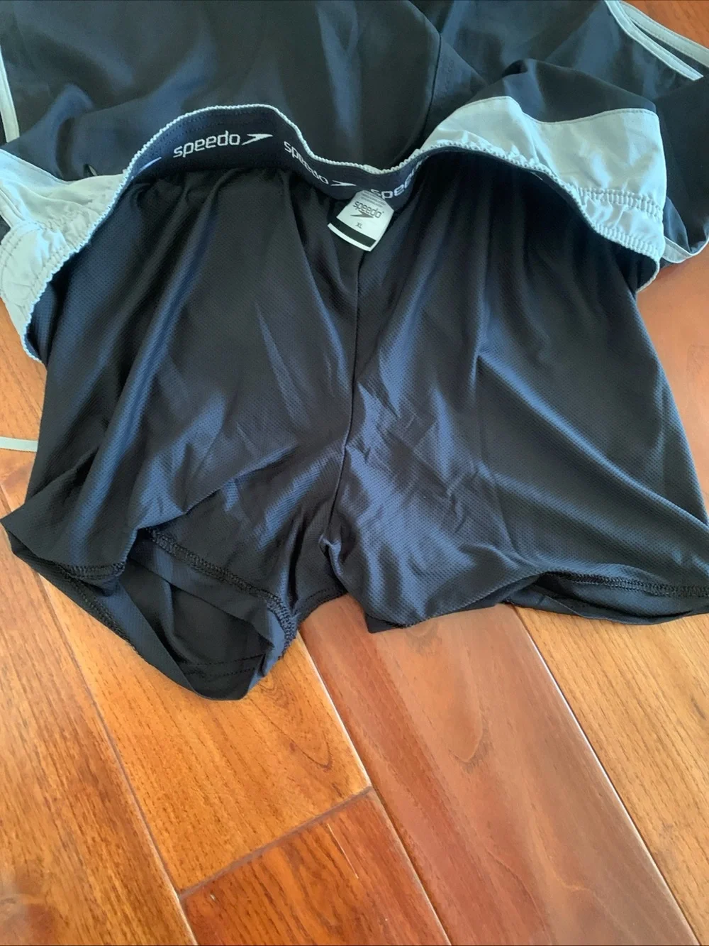 Speedo Swim Trunk Size XL NEW Men's Eco 4-Way Comfort Stretch Black Gray UPF 50+